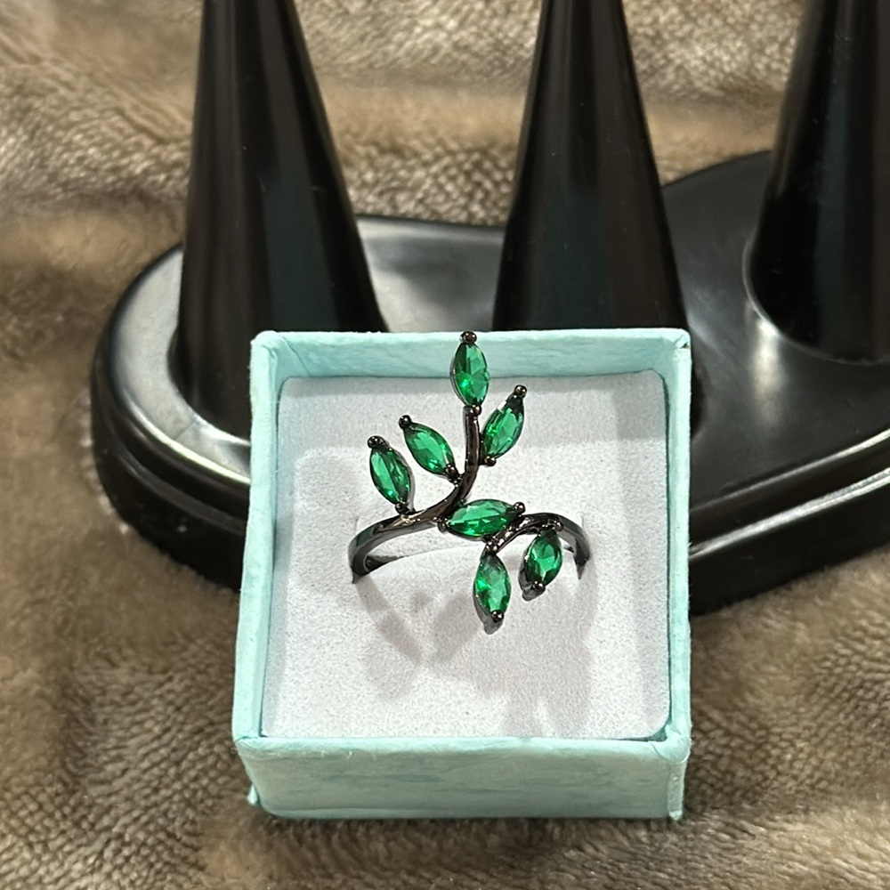Ring size 8